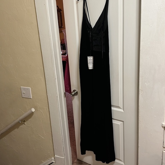 City Studio Velvet V-Neck Illusion Back Long Dress - Picture 5 of 7